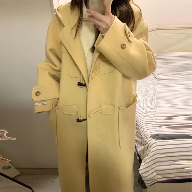 秋冬连帽牛角扣中长毛呢大衣女