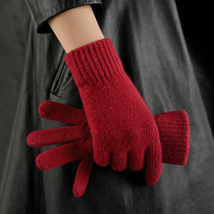 酒红色羊毛针织糯感手套女冬分指触屏保暖防寒骑车本命年女士礼物