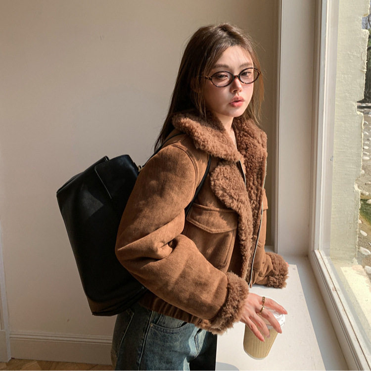 冬日暖暖羊羔毛皮草外套短款夹克秋冬新款小个子皮毛一体女机车款