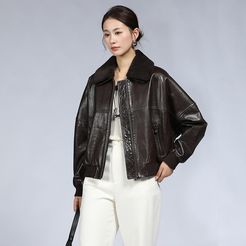2026秋冬新款油蜡特种羊皮皮衣女皮夹克机车服短款羊羔毛领外套女