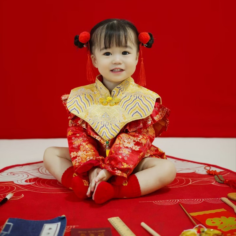周岁礼服女宝宝秋冬款中国风一岁抓周满月百日宴礼服婴儿包p唐装