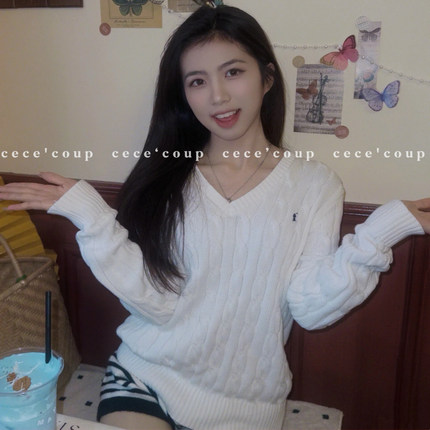 cece coup 穿搭界的神！10/02 新品 25FW 慵懒v领麻花长袖针织衫