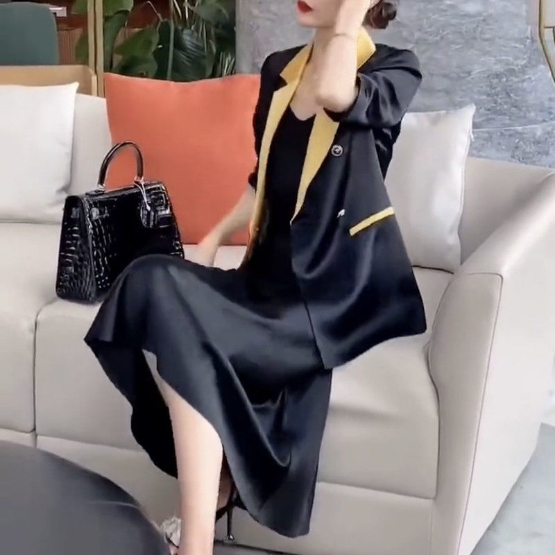 欧货炸街套装女2026年早春新款时尚7分袖西服外套吊带裙两件套潮