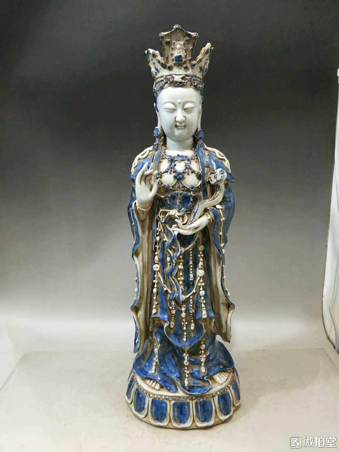 瓷雕观音佛像元代青花釉里红雕刻高70公分带佛帽站佛观音大摆件