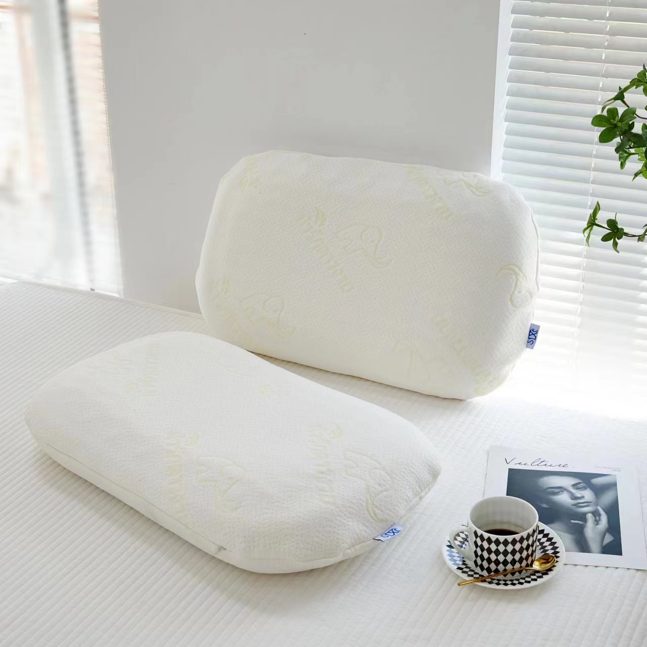 泰芒乳胶钢印椭圆护颈枕颈椎枕头乳胶枕头泰国天然橡胶颈椎乳胶枕