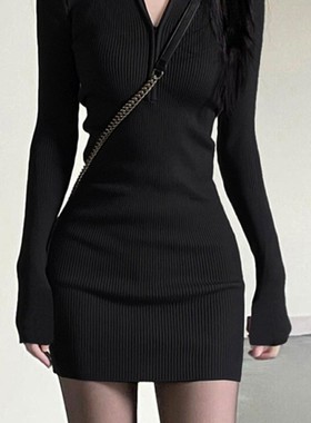 小妈风连衣裙女包臀裙黑丝搭配的打底裙子辣妹穿搭秋冬季女装短裙