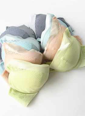 欧系列正品c-13-6-2-1纯色可卸肩带上薄下厚胸罩内衣文胸 OA23114