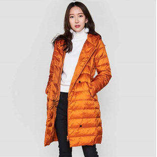 包邮艾格伊品专柜正品连帽长款超轻款排骨羽绒服春秋冬 8A0235034