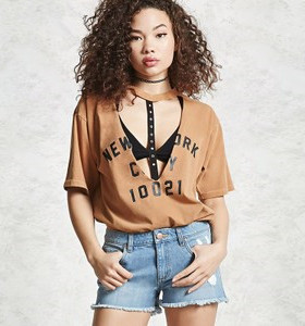 F21正品中腰破洞毛边热裤短裤牛仔裤女夏 086050