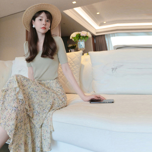 2023春夏新款女装碎花百搭休闲不规则半身裙气质韩版学生显瘦长裙