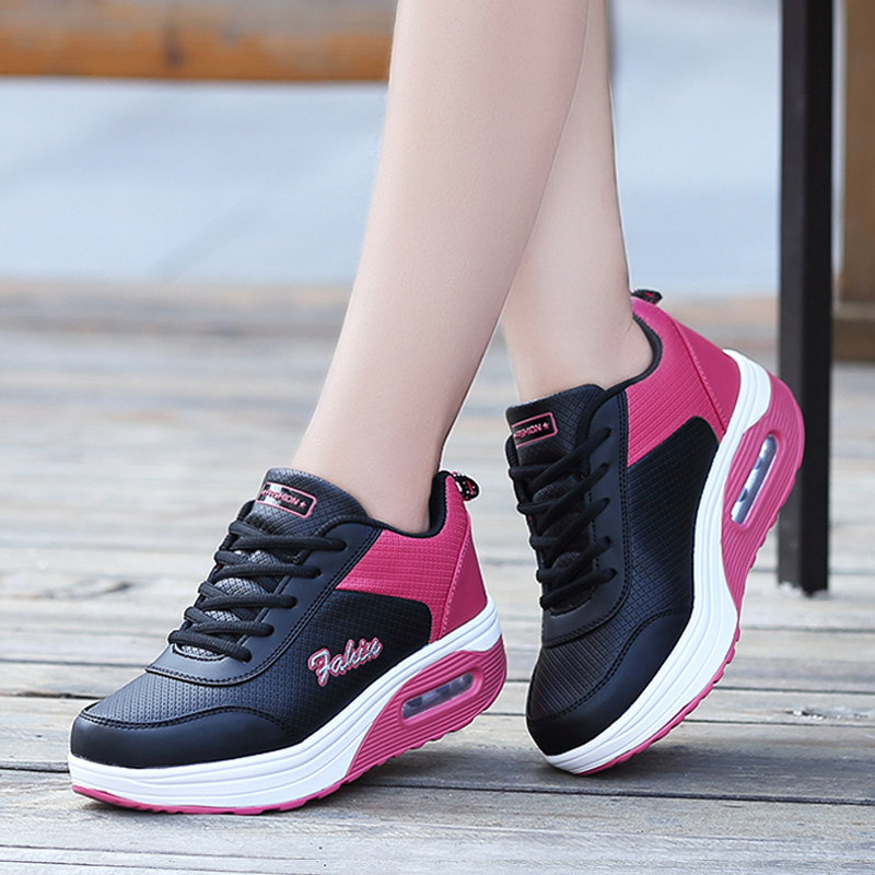 春秋季女鞋子2022新款女士厚底摇摇鞋百搭休闲旅游鞋气垫运动鞋女