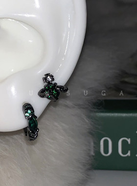 暗黑绿色蛇系土星耳骨钉钛钢耳蜗钉高级感荷鲁斯之眼耳圈情侣耳环
