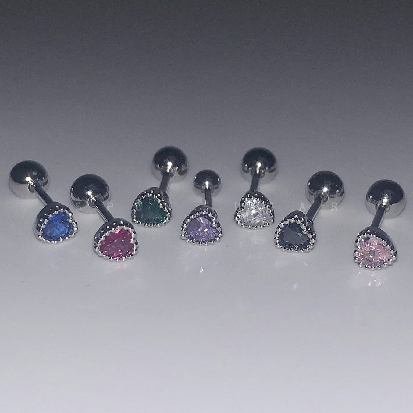 彩色锆石迷你爱心耳骨钉