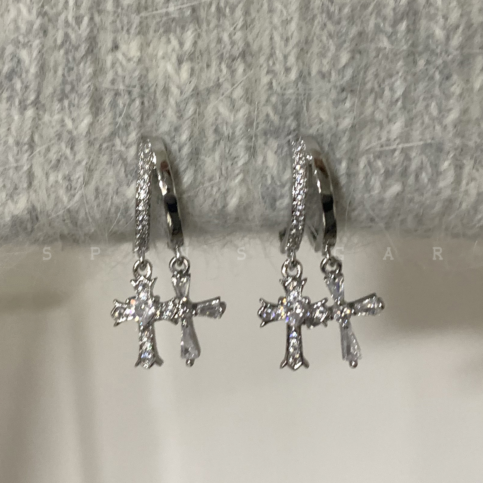 独特双层十字架直针耳环甜酷个性超闪锆石耳骨坠耳圈高级感耳饰