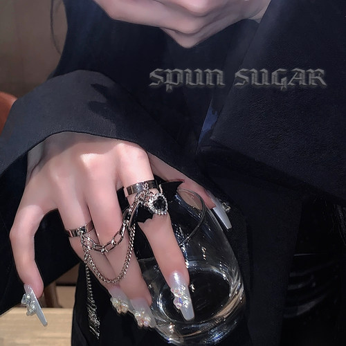 万圣节黑色恶魔十字架戒指辣妹