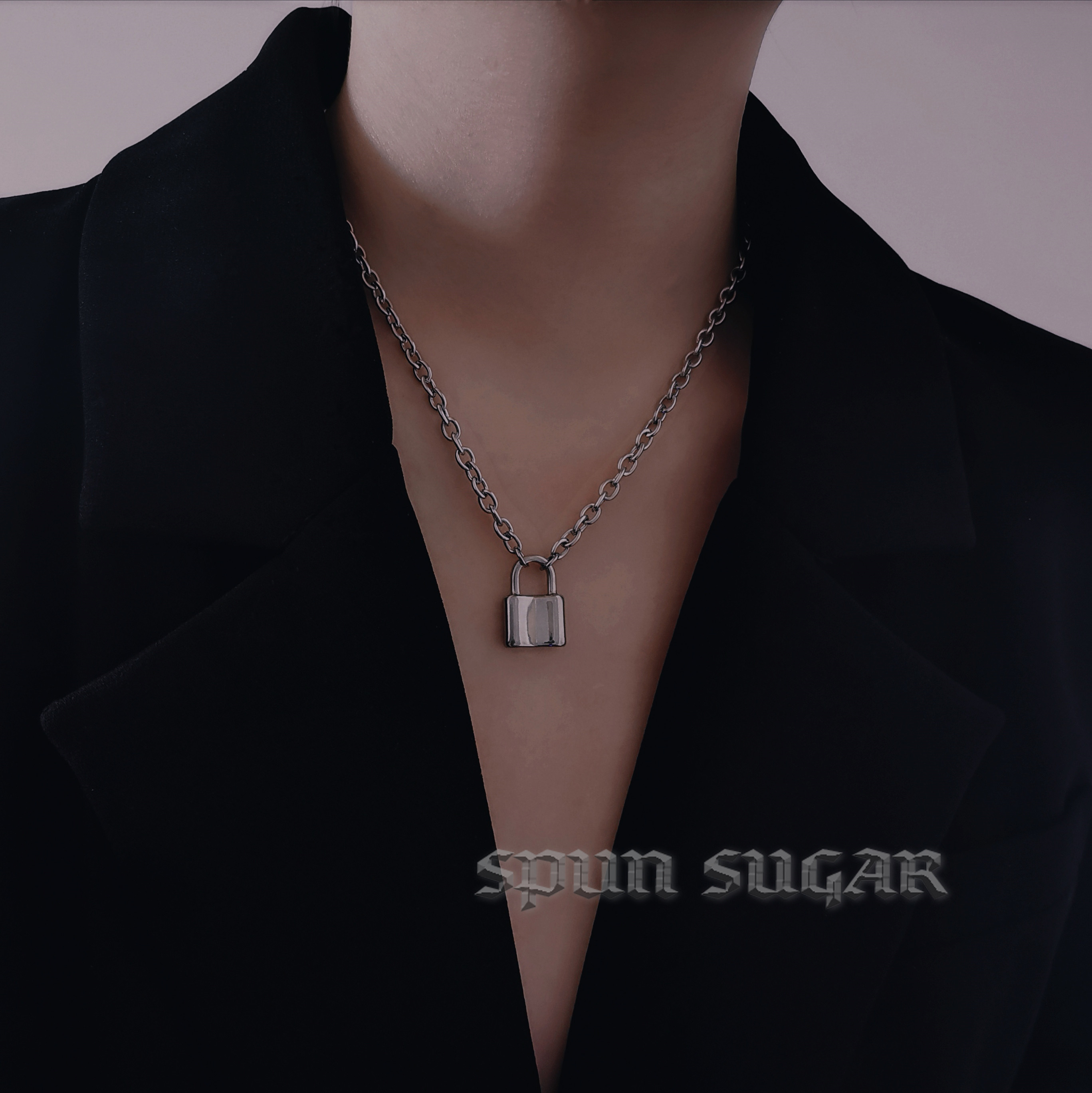 ins朋克风钛钢锁头冷淡同款项链