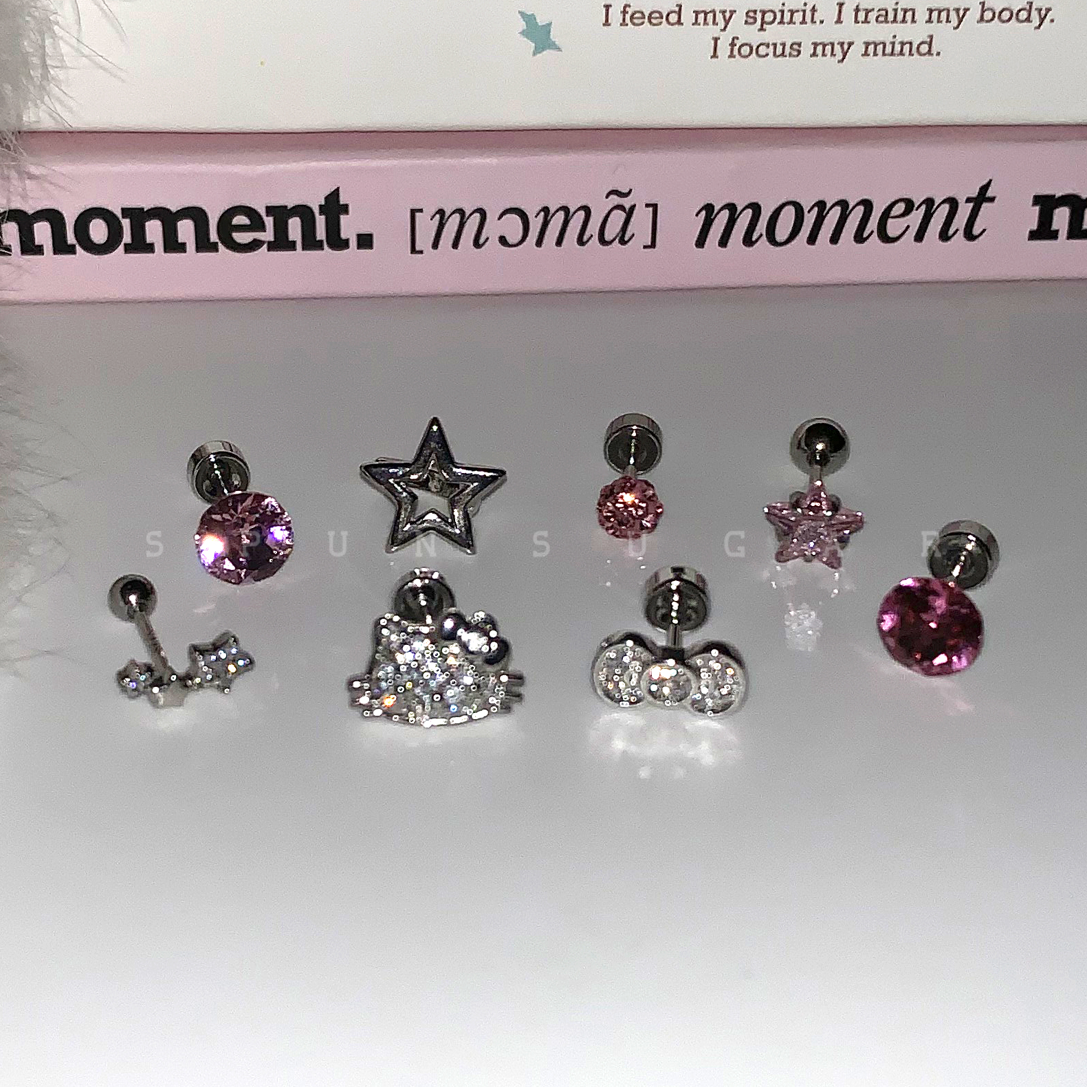 甜酷KT猫耳骨钉钛钢粉色满钻