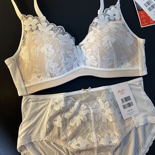 曼75A 75B超聚拢上薄下厚无钢圈小胸显大调整型三排扣20811134