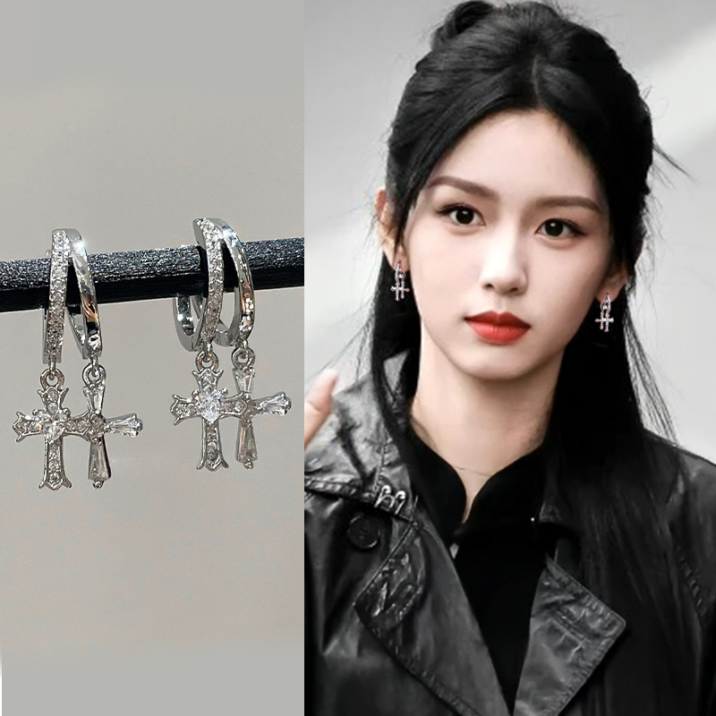 小众双十字耳钉轻奢高级感
