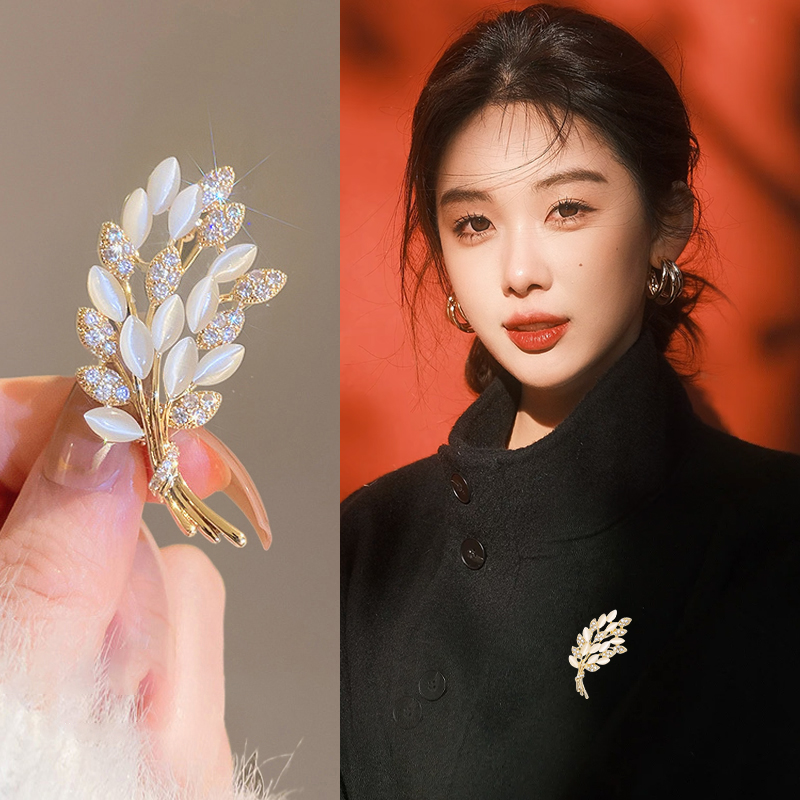 独特设计奢华麦穗胸针