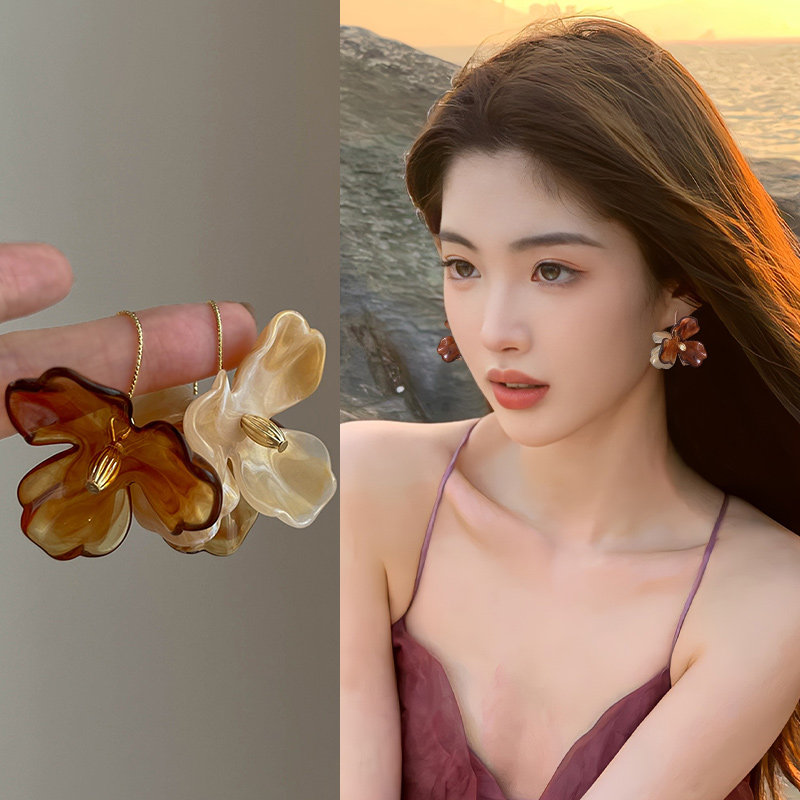 复古花朵耳环女2026新款爆款高级感耳钉海边春夏独特夸张耳坠耳饰