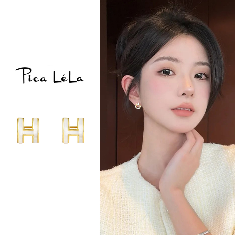 百搭字母耳钉高级感轻奢