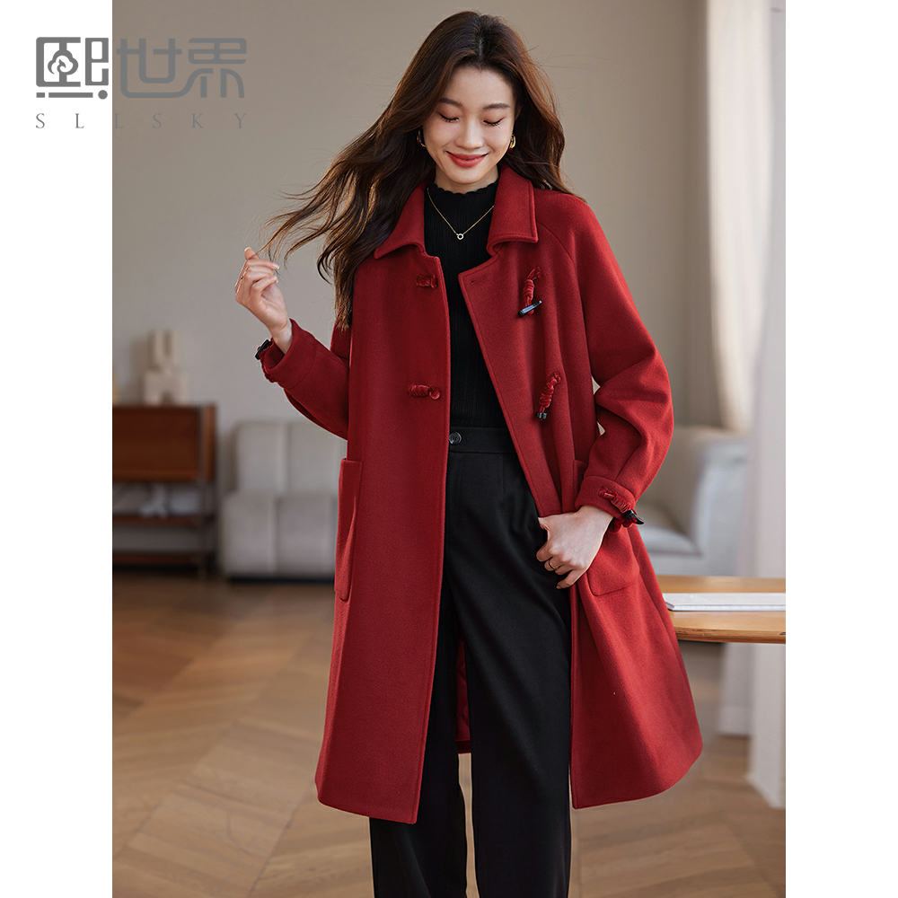 熙世界红色牛角扣毛呢大衣女设计感秋冬款加厚夹棉呢子外套中长款