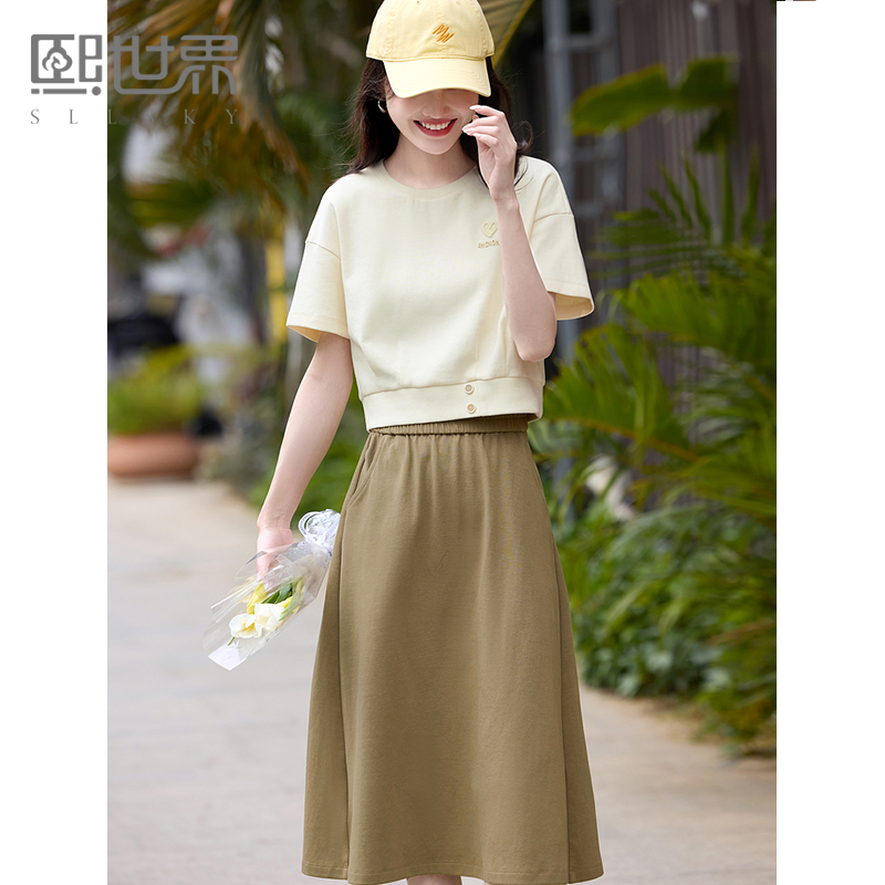 熙世界轻运动风休闲卫衣套装女夏季2025新款短袖上衣半身裙两件套