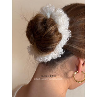 安小柏◆软绵绵 2026年新款白色毛茸茸毛线缎面双层发圈发绳甜美