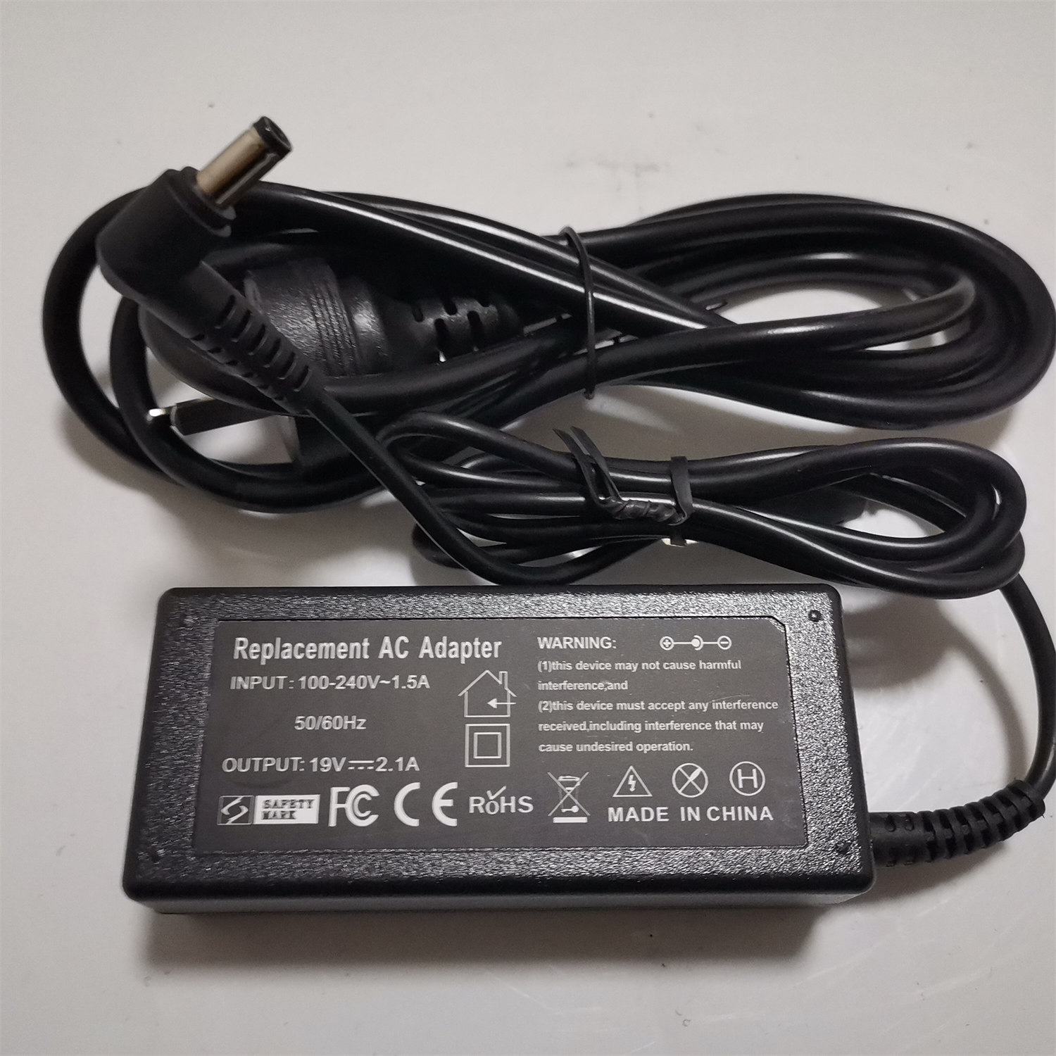 华硕液晶显示器MS246H MS202D ML239H电源适配器充电器线19V2.1A