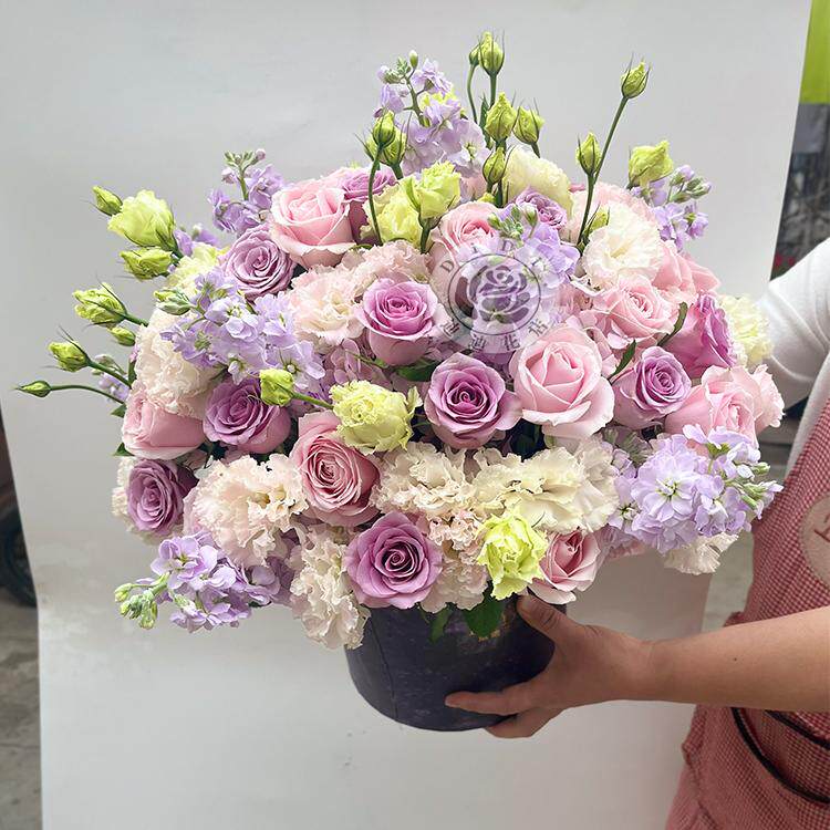 荆州鲜花店玫瑰送生日求婚