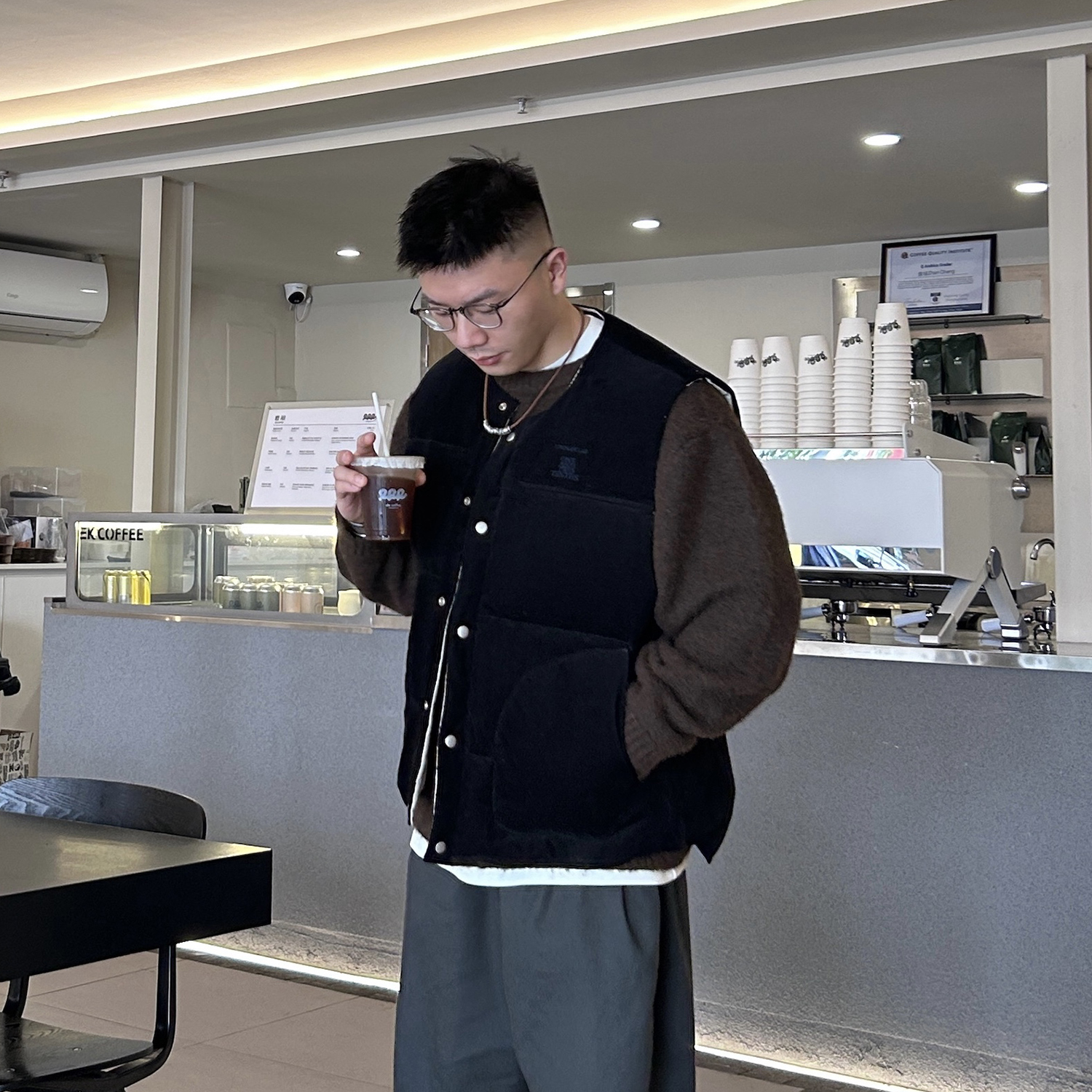 Gnomes lab 24SS  90鸭绒细坑条灯芯绒两面穿羽绒保暖马甲