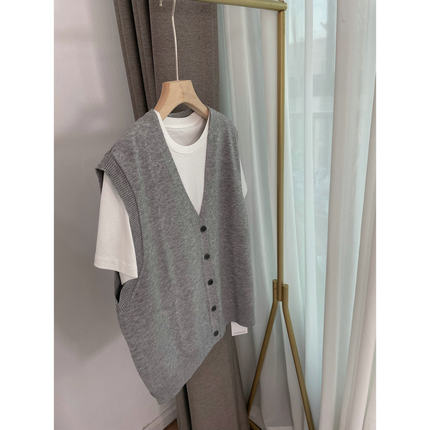 zy703扛起球！烟灰色v领马甲 羊毛针织背心女