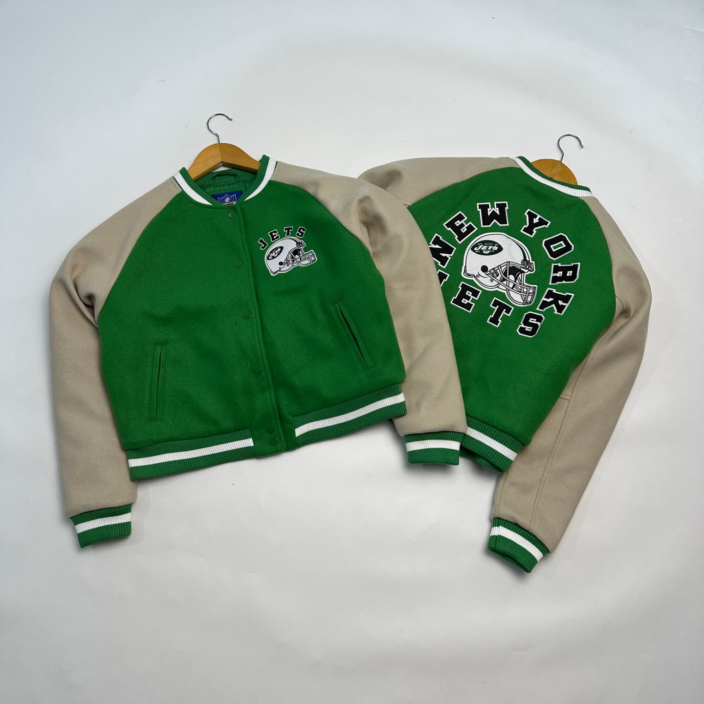 美式橄榄球喷气机女士短款棒球服