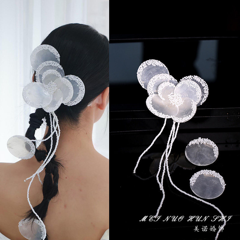 超仙甜美贝壳花朵新娘发饰韩式森系高级感婚纱晚礼服小众设计头饰