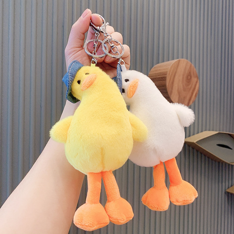 毛绒歪脖鸭儿公仔钥匙链书包玩偶包包背包钥匙挂件可爱挂饰钥匙扣