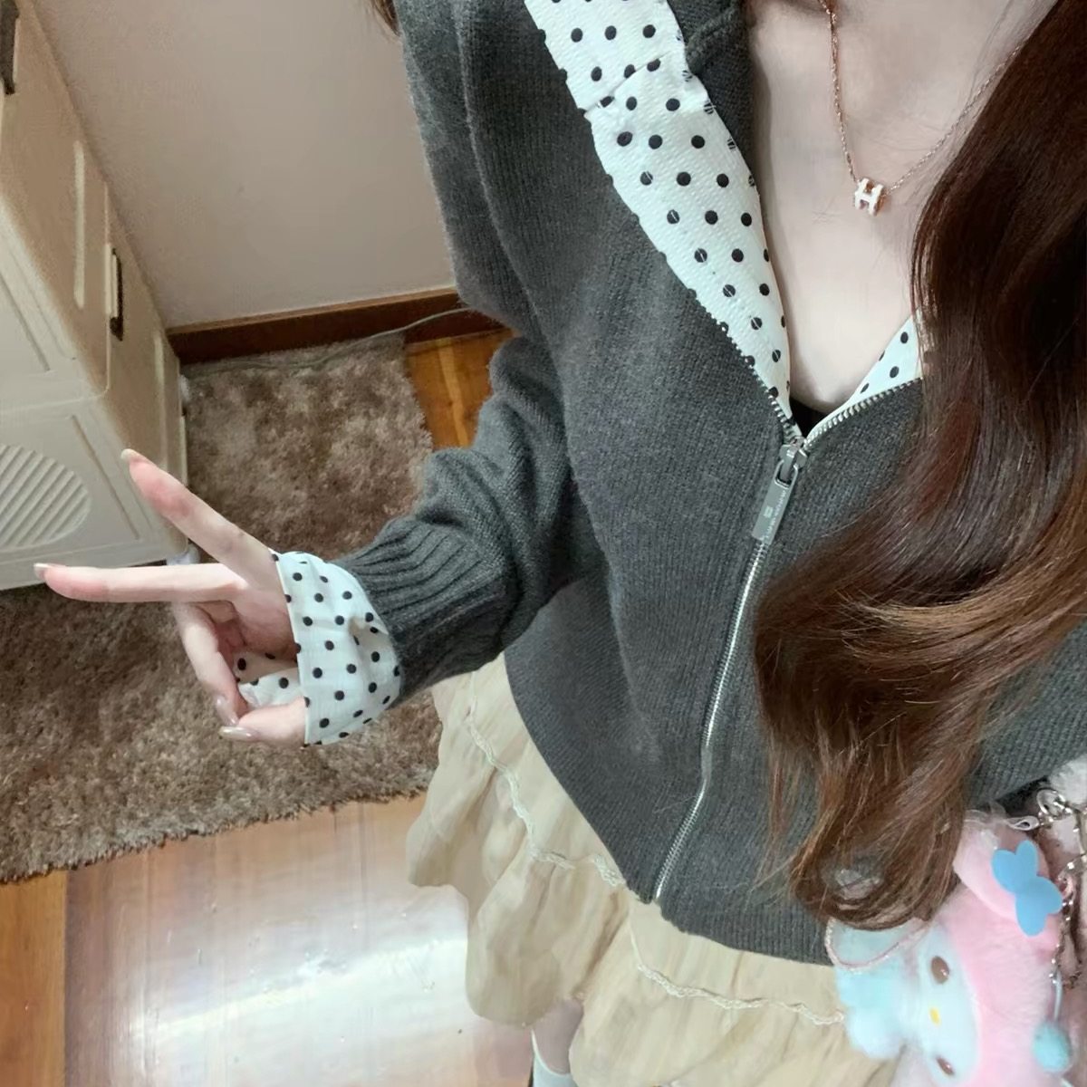 设计感小众气质修身波点拼接连帽毛衣开衫女早秋宽松拉链针织外套