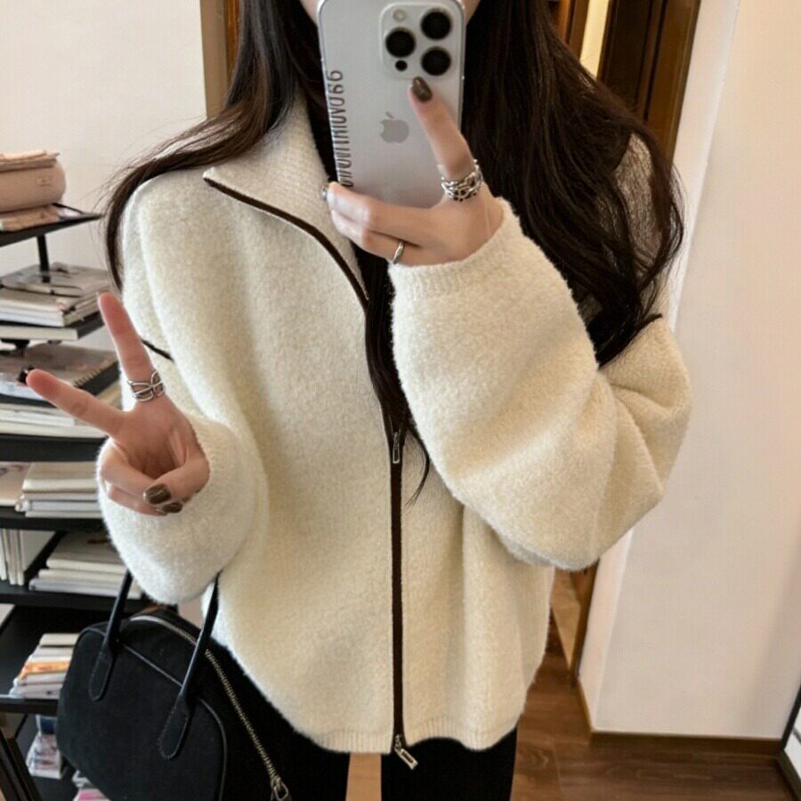 女冬纯羊毛针织撞色短款开衫