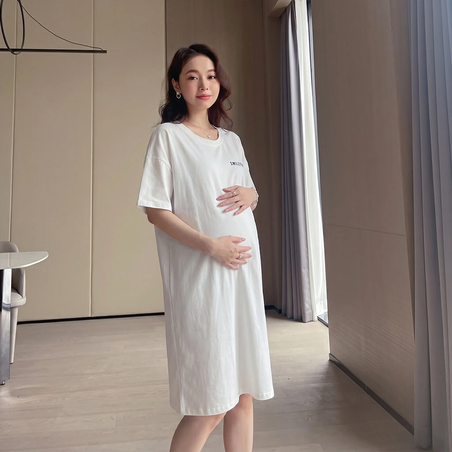 孕妇装连衣裙夏季新款纯棉直筒短袖遮肚显瘦时尚简约休闲T恤裙