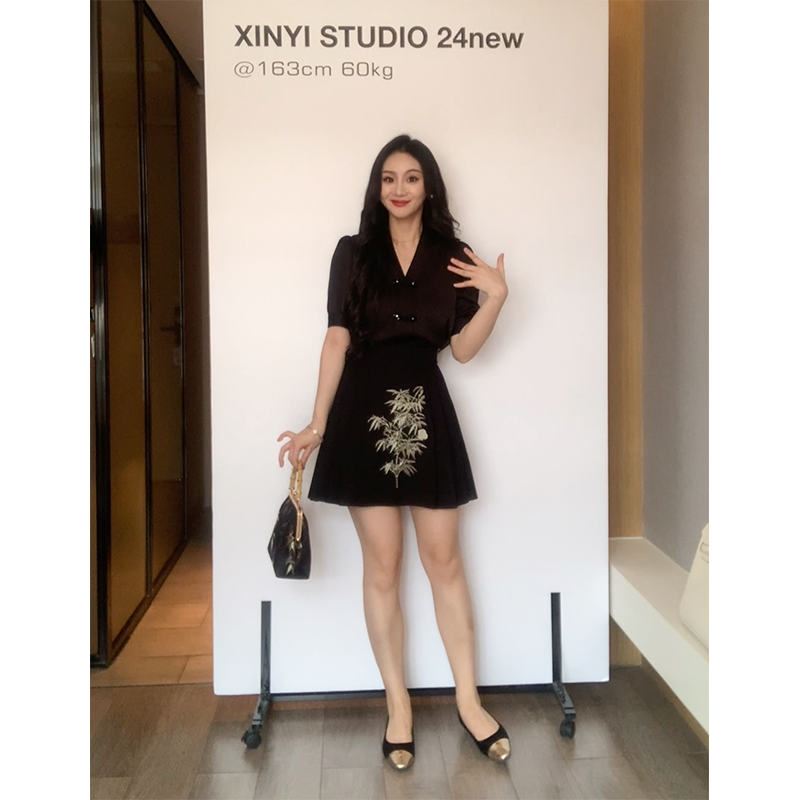 XINYI【韵起东方】夏季国风缎面衬衫女收腰显瘦百搭X624C06055