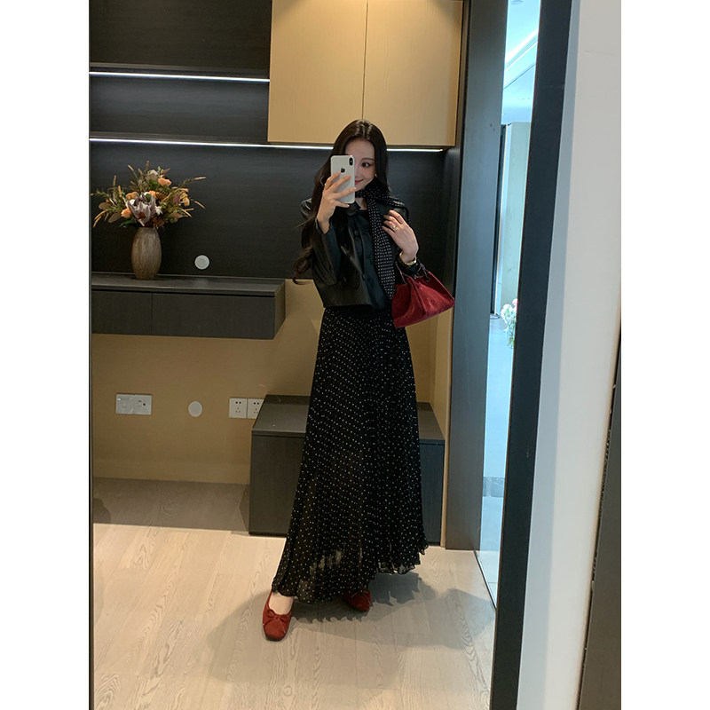 XINYI【帕丁顿】春季衬衫领PU皮衣外套女+短袖T+半身裙显瘦三件套