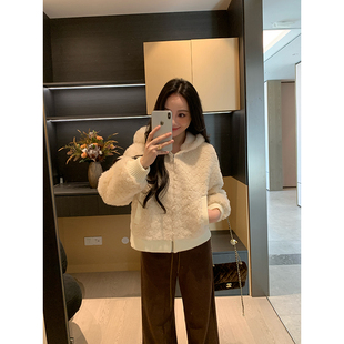 冬季 皮毛一体羊羔毛连帽毛毛外套女显瘦百搭 巴斯奶酪 XINYI