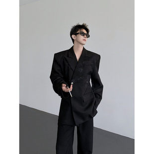 秋季高级感痞帅正肩解构收腰垫肩戗驳领西装外套男模穿搭上衣西服