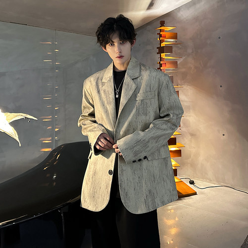 2025秋季做旧工艺纹理高级感西装外套男时尚洋气痞帅垫肩西服上衣