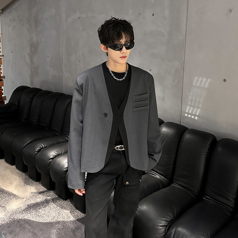 春秋设计拼色无领短款单粒扣小西装男垫肩男模穿搭酒吧发型师西服