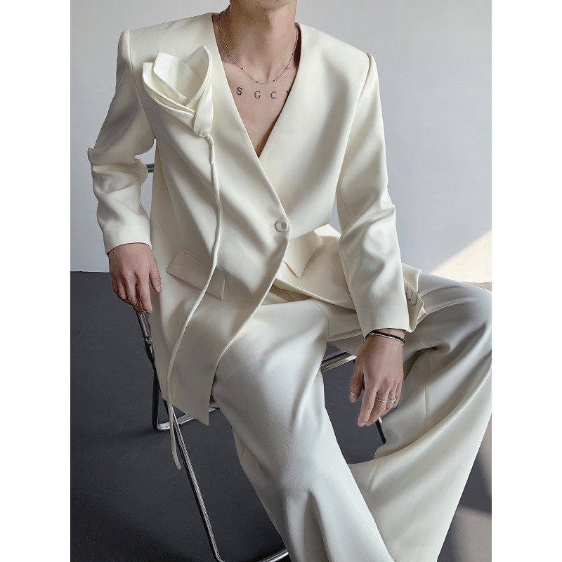 明星同款小众设计感花朵轻奢华丽重工西装外套垫肩V领西服高级感