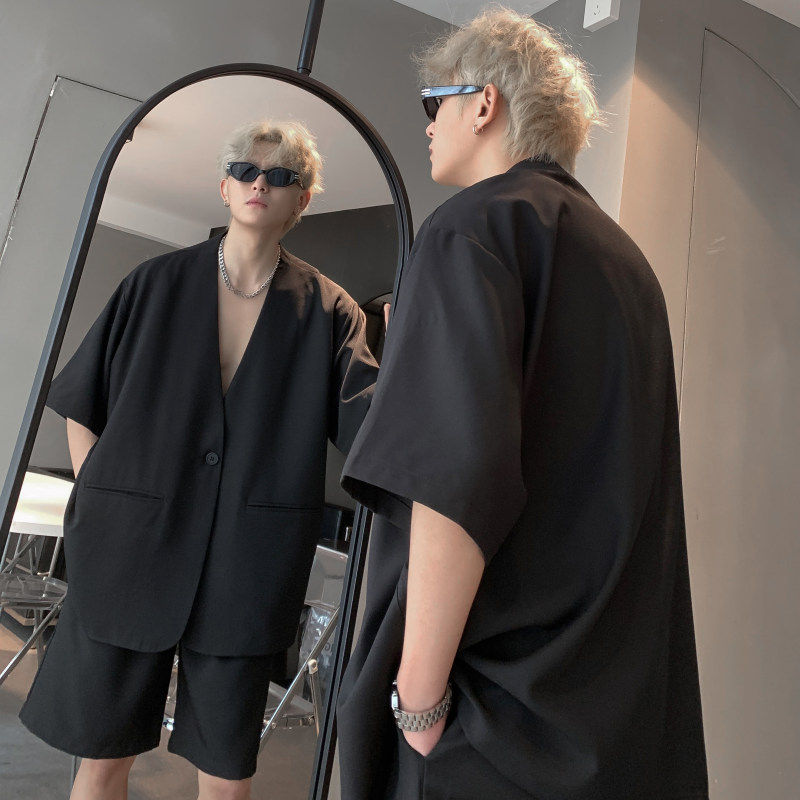 여름 남성 신 정장 정장 남자의 검은 실루엣 섹시한 반팔 정장 하이 엔드 잘 생긴 반바지 투피스 세트 유행