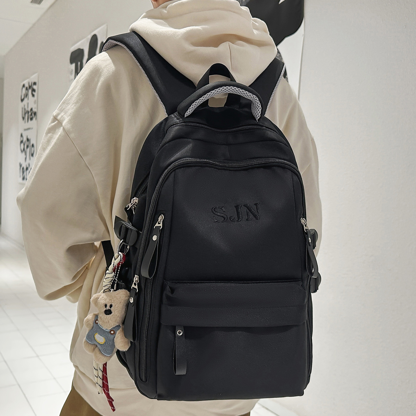 大学生书包男女生初中生高中小学生大容量结实耐用旅行电脑双肩包