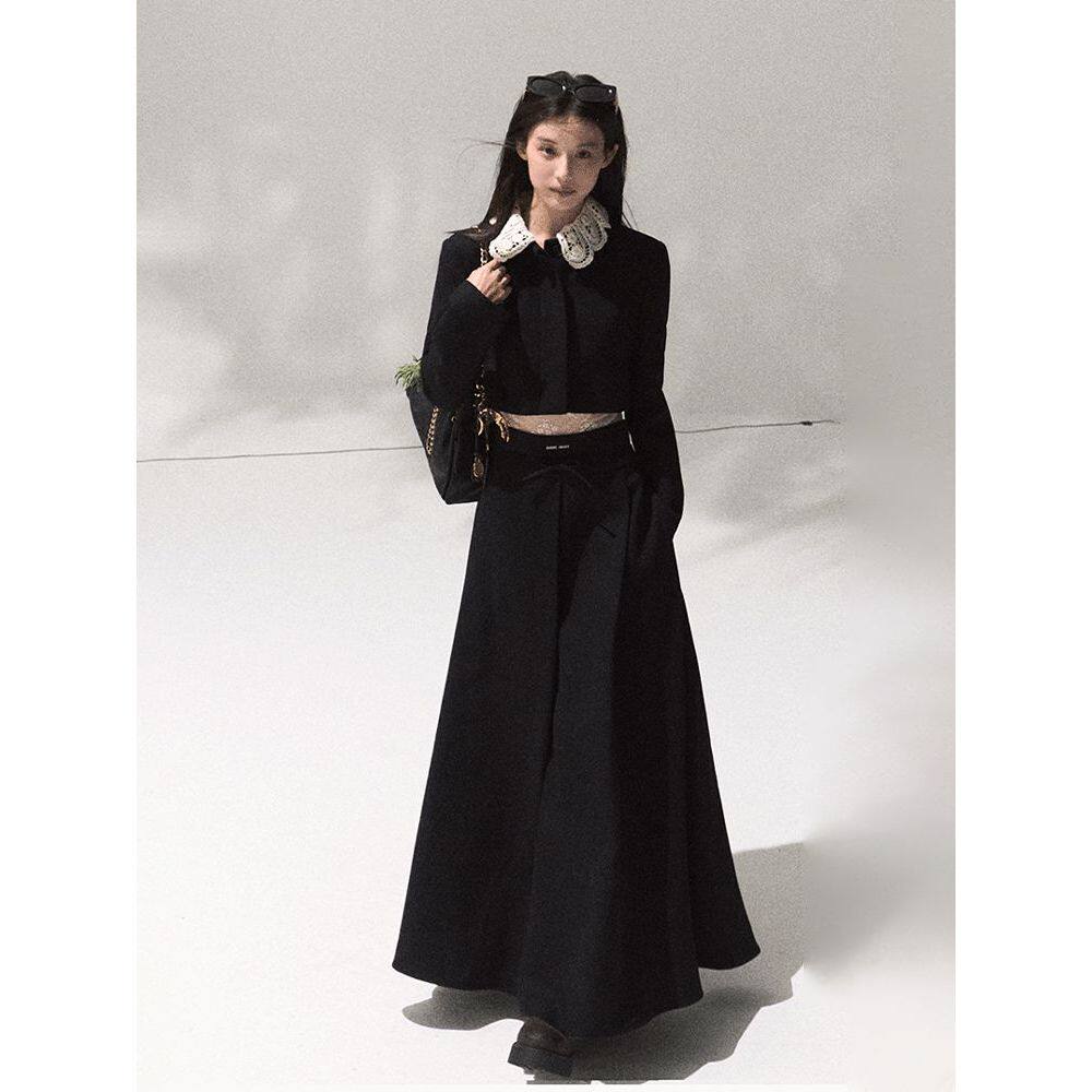 各自的月亮 赫本风黑色气质套装短款正肩显瘦上衣+高腰半裙两件套