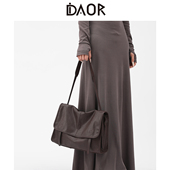 DAOR植鞣羊皮信使漫邮包松弛大容量邮差包女复古休闲单肩斜挎包包